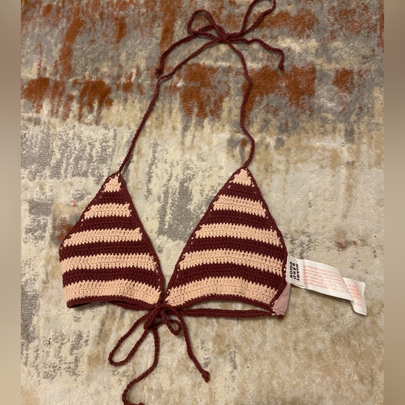 NWOT Somedays Lovin’ Revolve Crochet Bikini Top - Picture 5 of 8